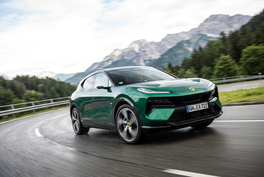 Tschüss Elektro-Dogma! Warum Lotus beim neuen 952-PS-Monster wieder auf Benzin setzt