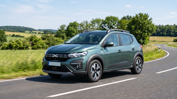 Dacia Sandero Stepway Hybrid 155 ab 20.790 Euro: Der günstigste Vollhybrid startet im Konfigurator